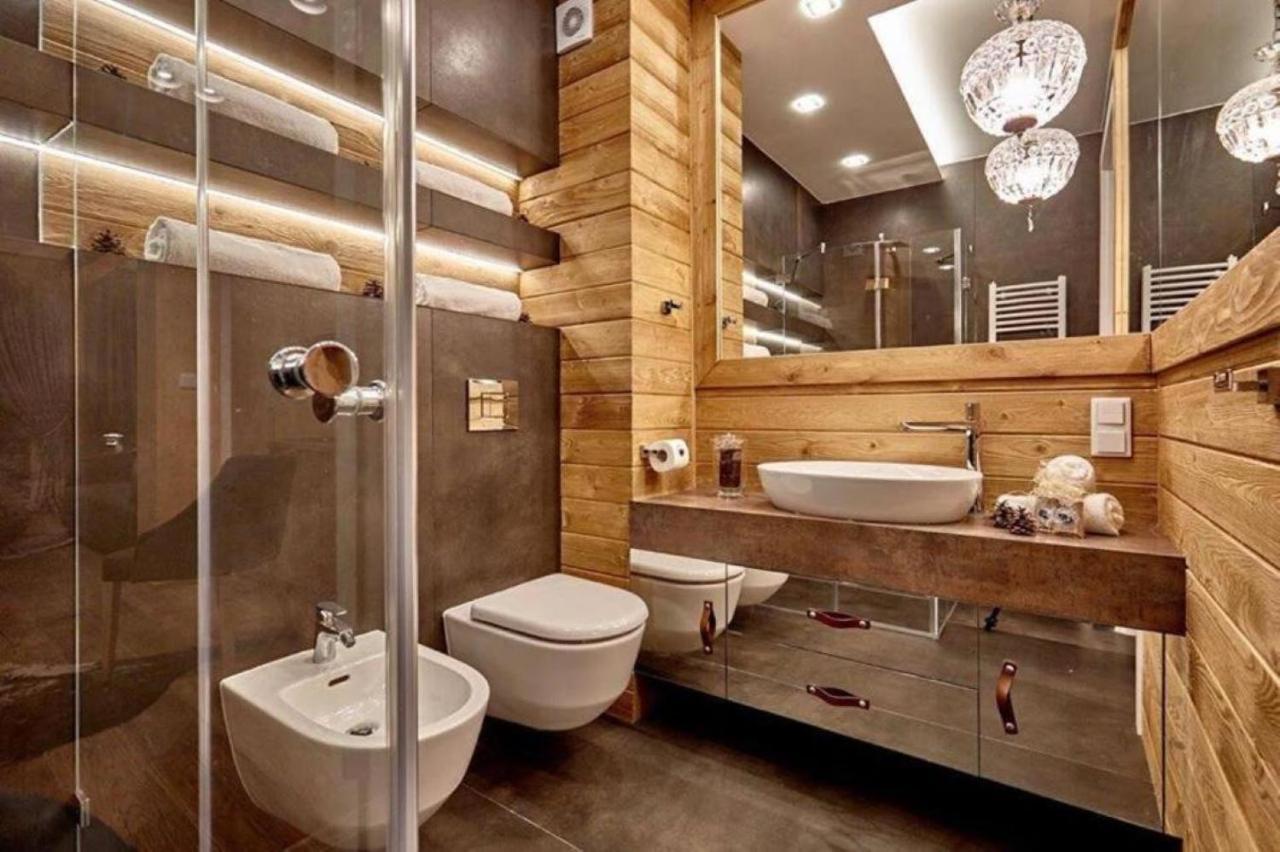 Apartamenty Pod Giewontem Gawra - Piekny Apartament Z Tarasem, Sauna I Jacuzzi W Cenie Pobytu - 5 Min Pieszo Do Krupowek Zakopane Luaran gambar